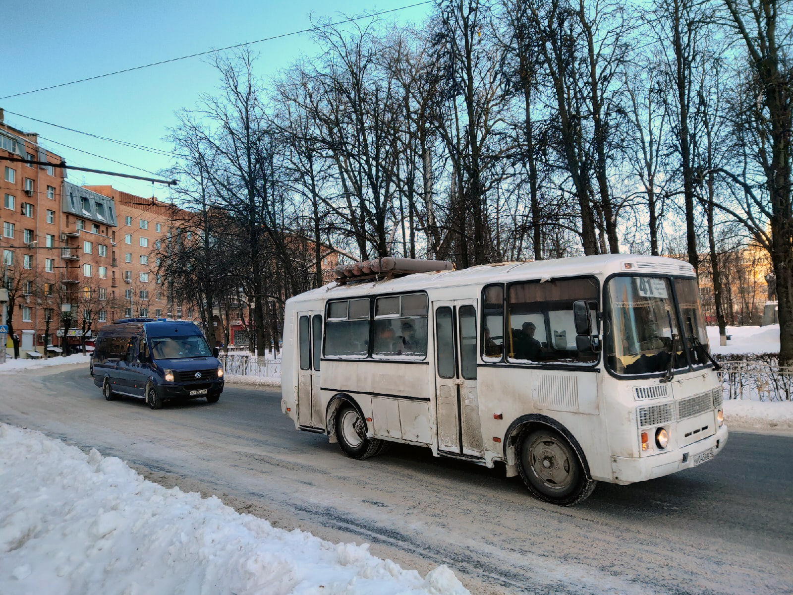 Пробки калуга снег 15 февраля 2021 года