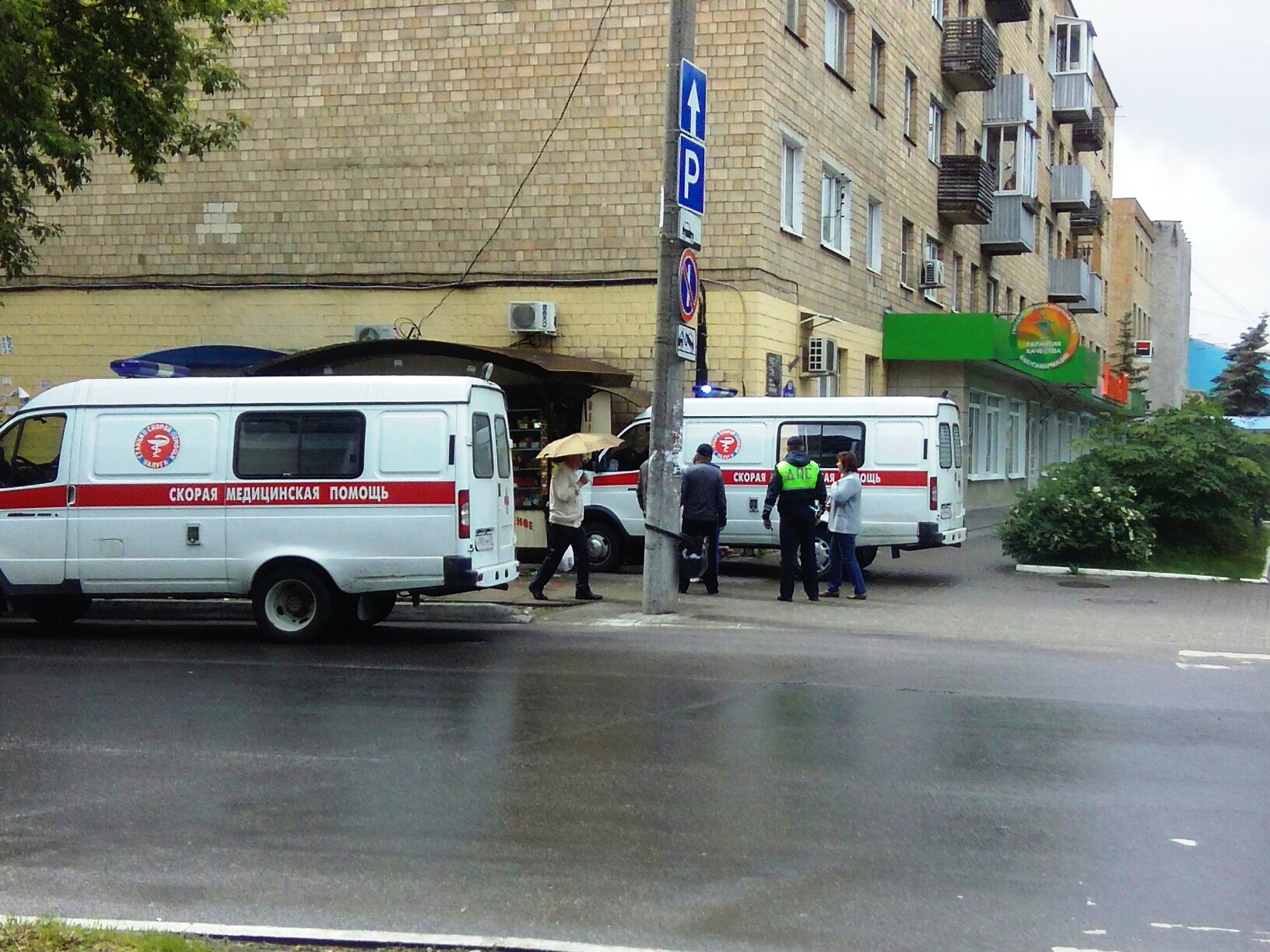 Скорая» протаранила овощную палатку в центре Калуги - Происшествия -  Новости - Калужский перекресток Калуга