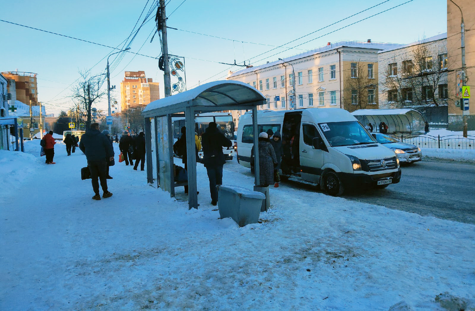 Пробки калуга снег 15 февраля 2021 года