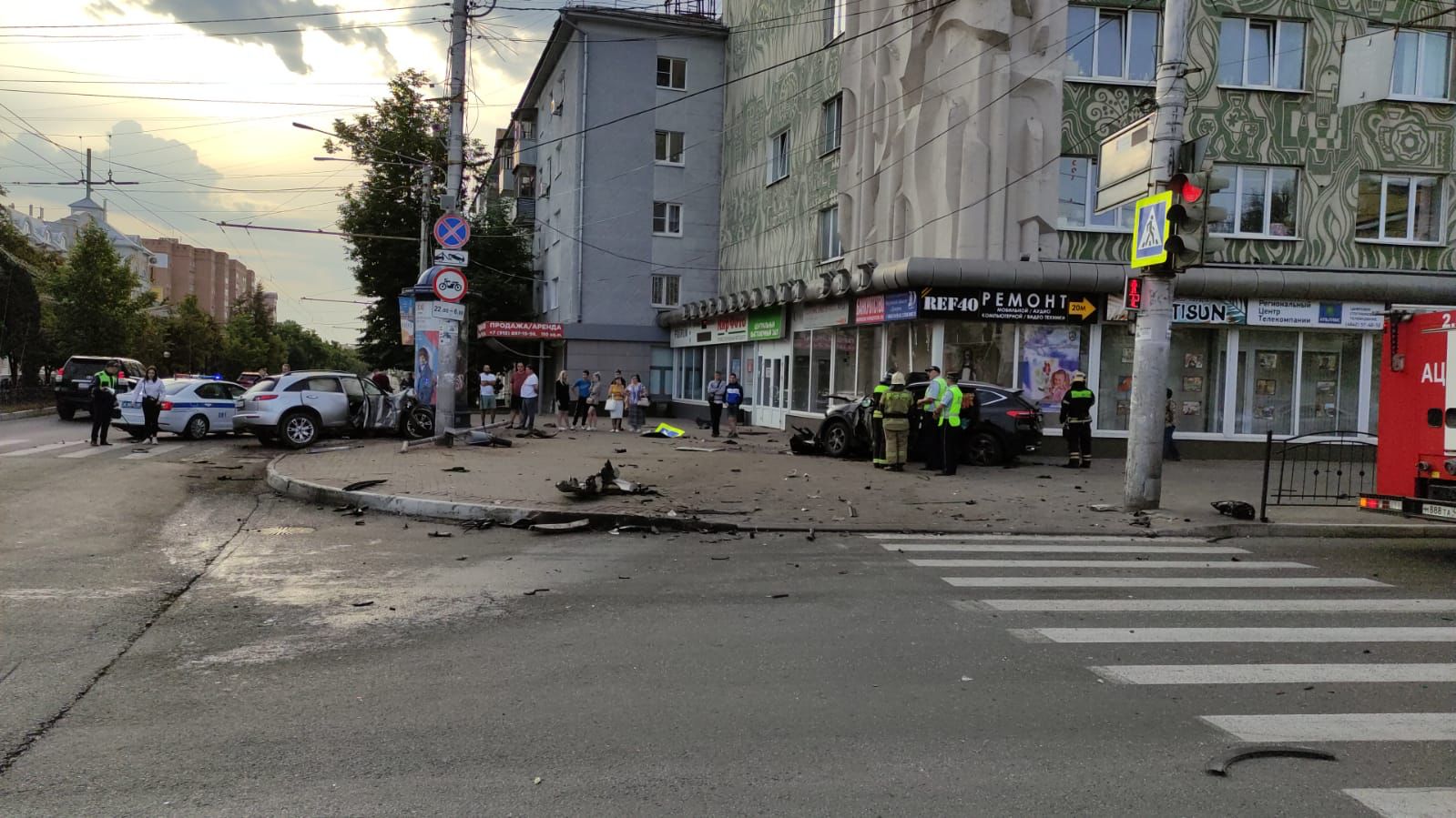 В Калуге три человека пострадали в столкновении «Инфинити» и «Хавала» на  улице Кирова - Происшествия - Новости - Калужский перекресток Калуга