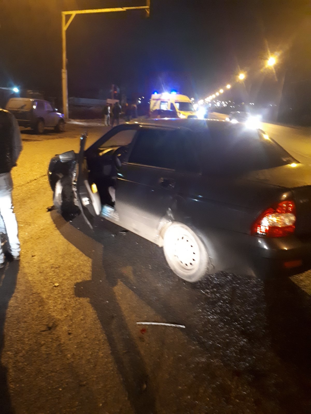 Две машины столкнулись на Киевской трассе