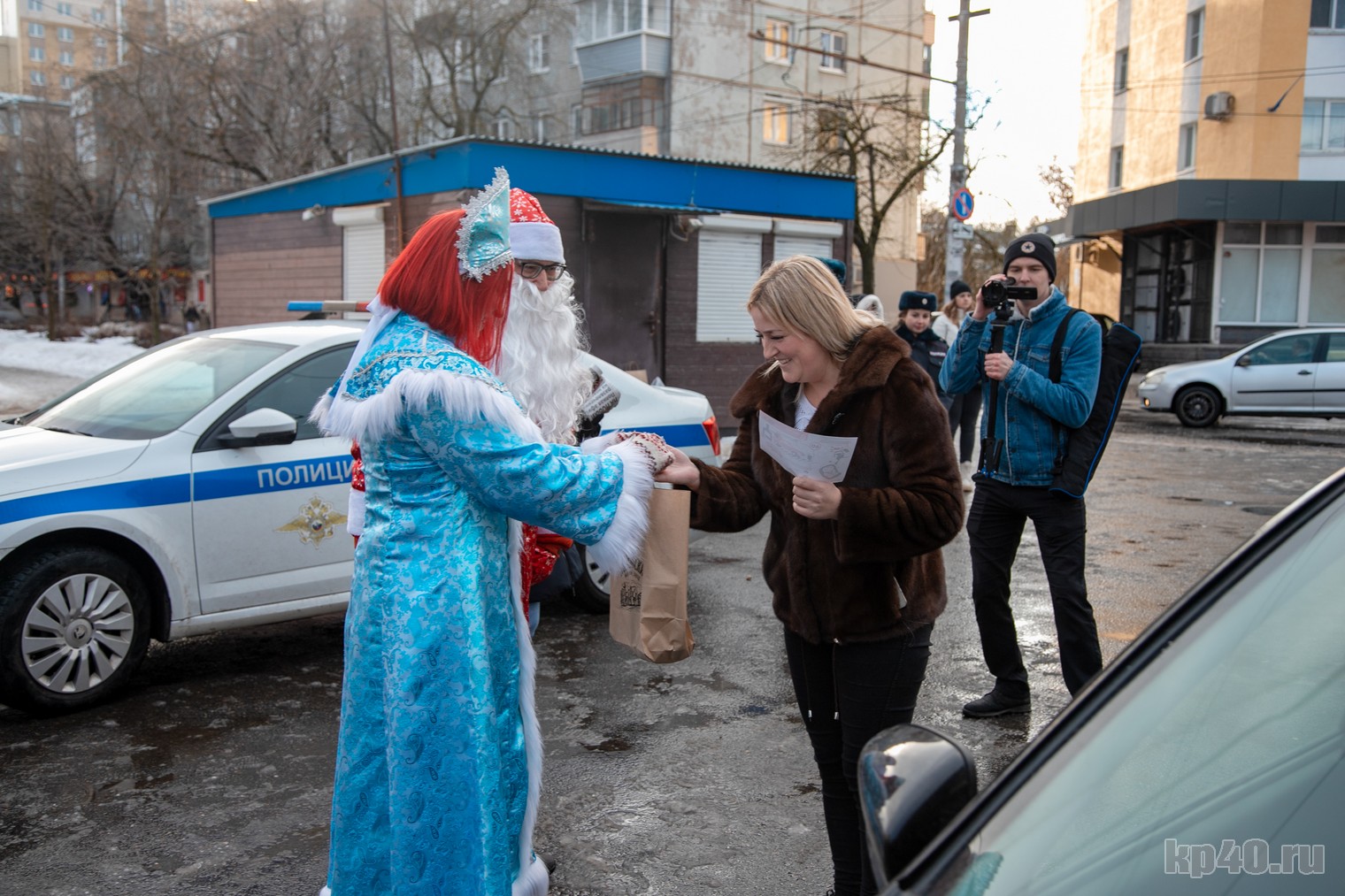 И весело, и полезно! Козельский молочный завод поздравил автолюбителей -  Праздники - Новости - Калужский перекресток Калуга