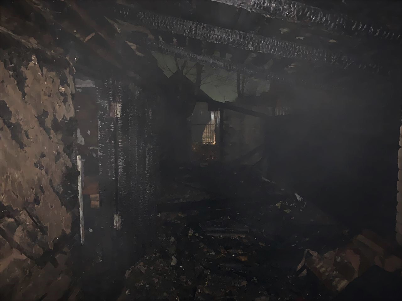 Фото с места пожара в Сухиничах 27 ноября 2020 года.