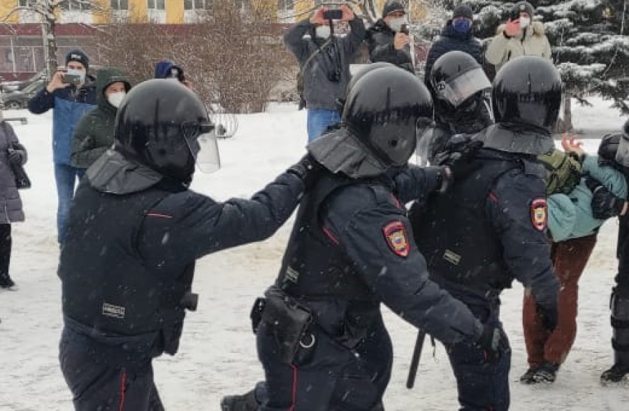 калуга навальный 31 января митинг акция протеста протестная акция фото задержаны