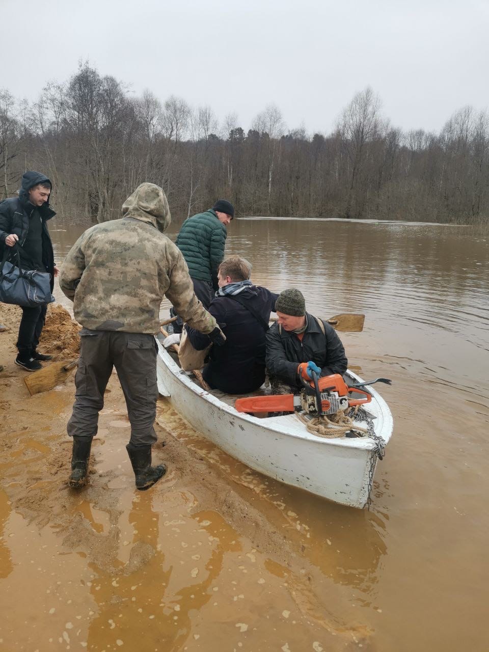 В Калужской области затопило дорогу в парк Никола-Ленивец - Авто и  транспорт - Новости - Калужский перекресток Калуга