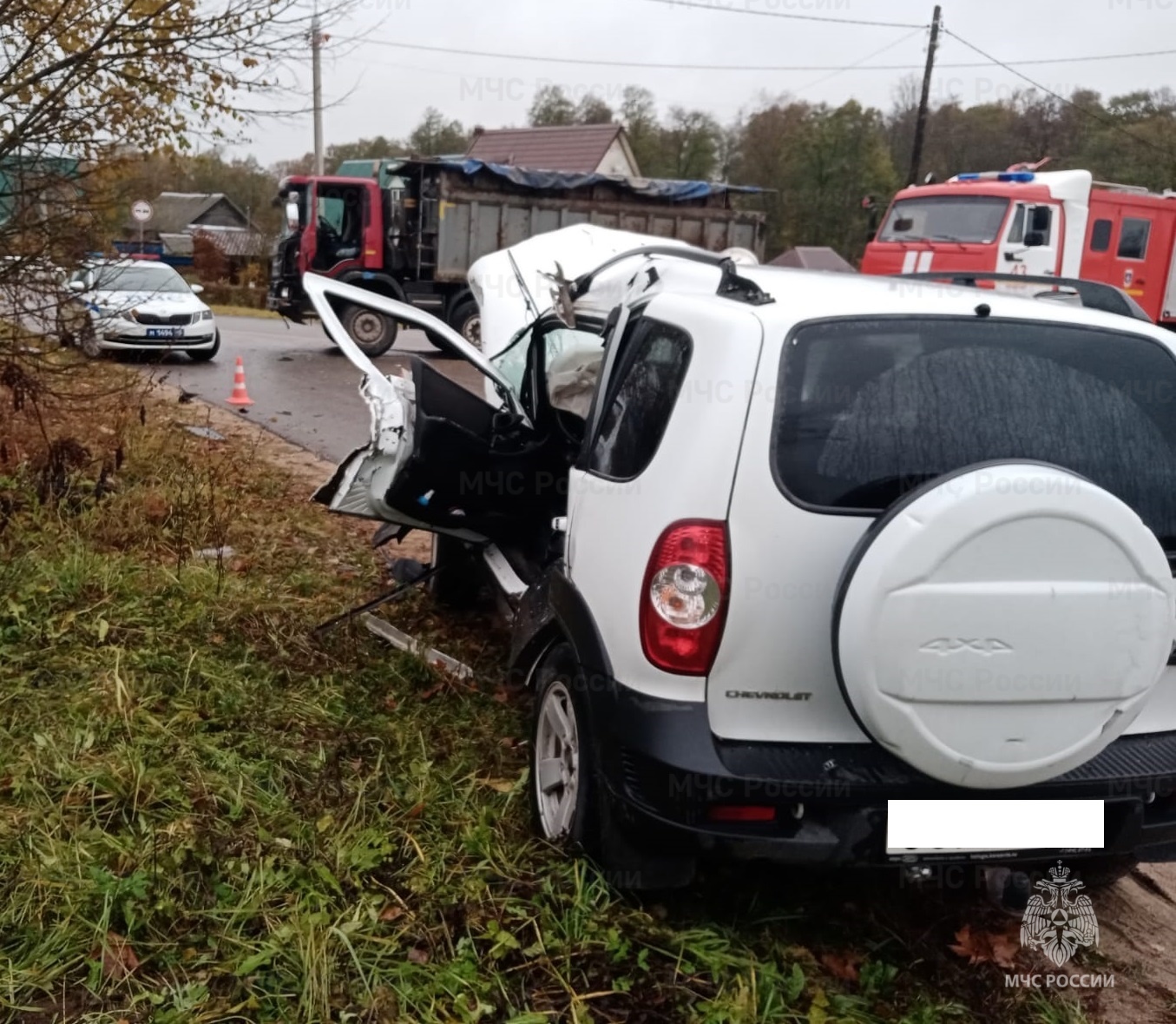 В Калужской области «Шевроле Нива» попала под грузовик - Происшествия -  Новости - Калужский перекресток Калуга