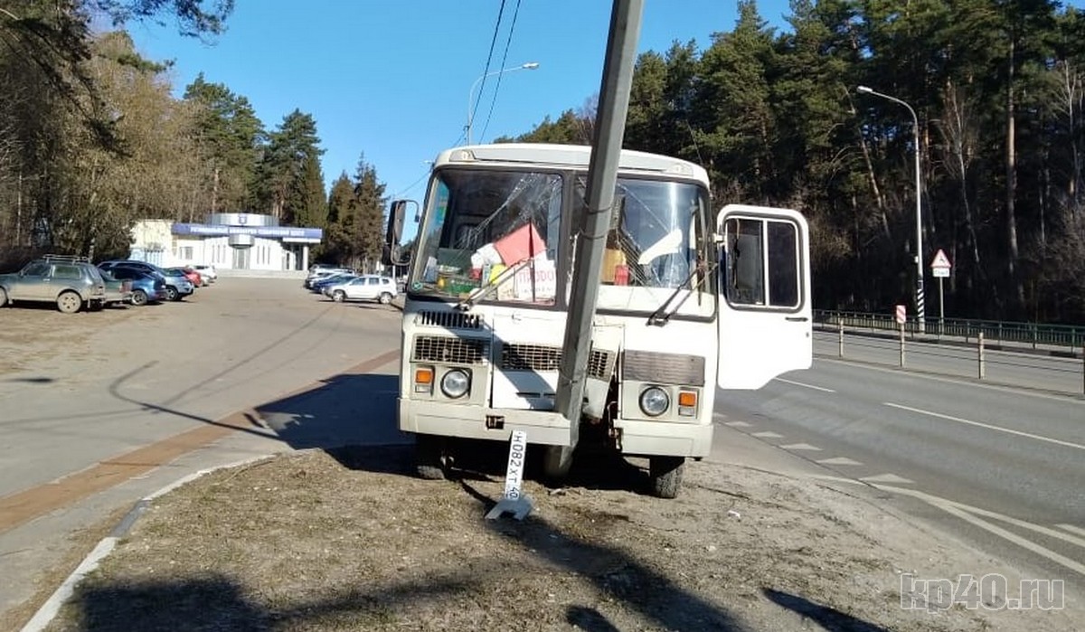 Авария автобус Калуга пазик дамба