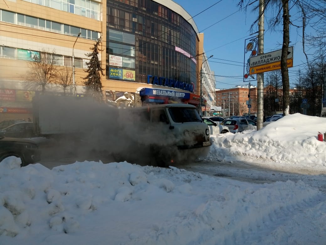 пожар уаз калуга гагарина буханка 18 февраля 2021 года 