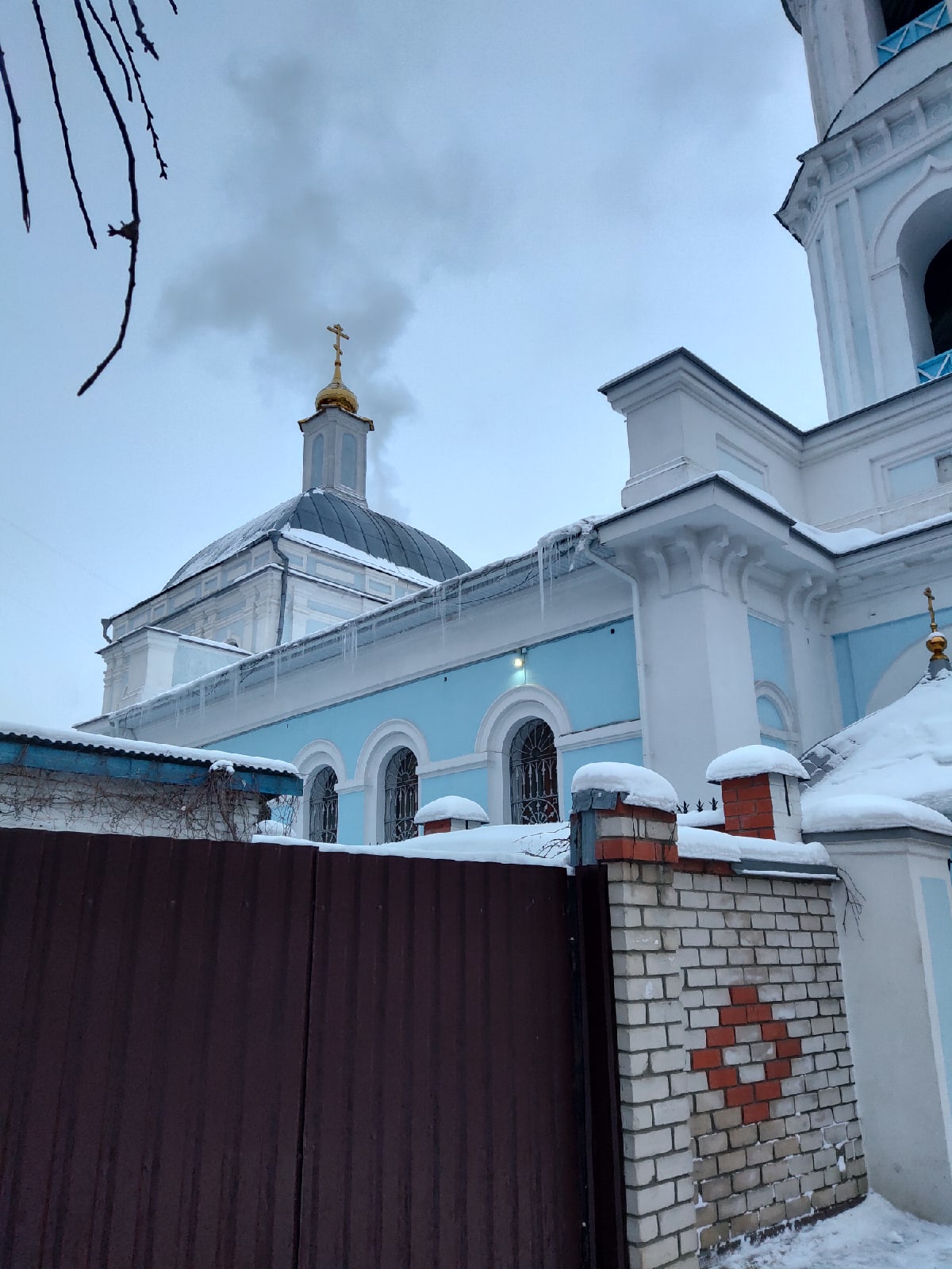 дым пожар церковь калуга николо-козинская