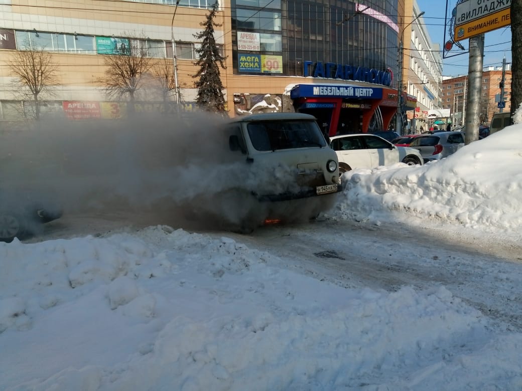 пожар уаз калуга гагарина буханка 18 февраля 2021 года 