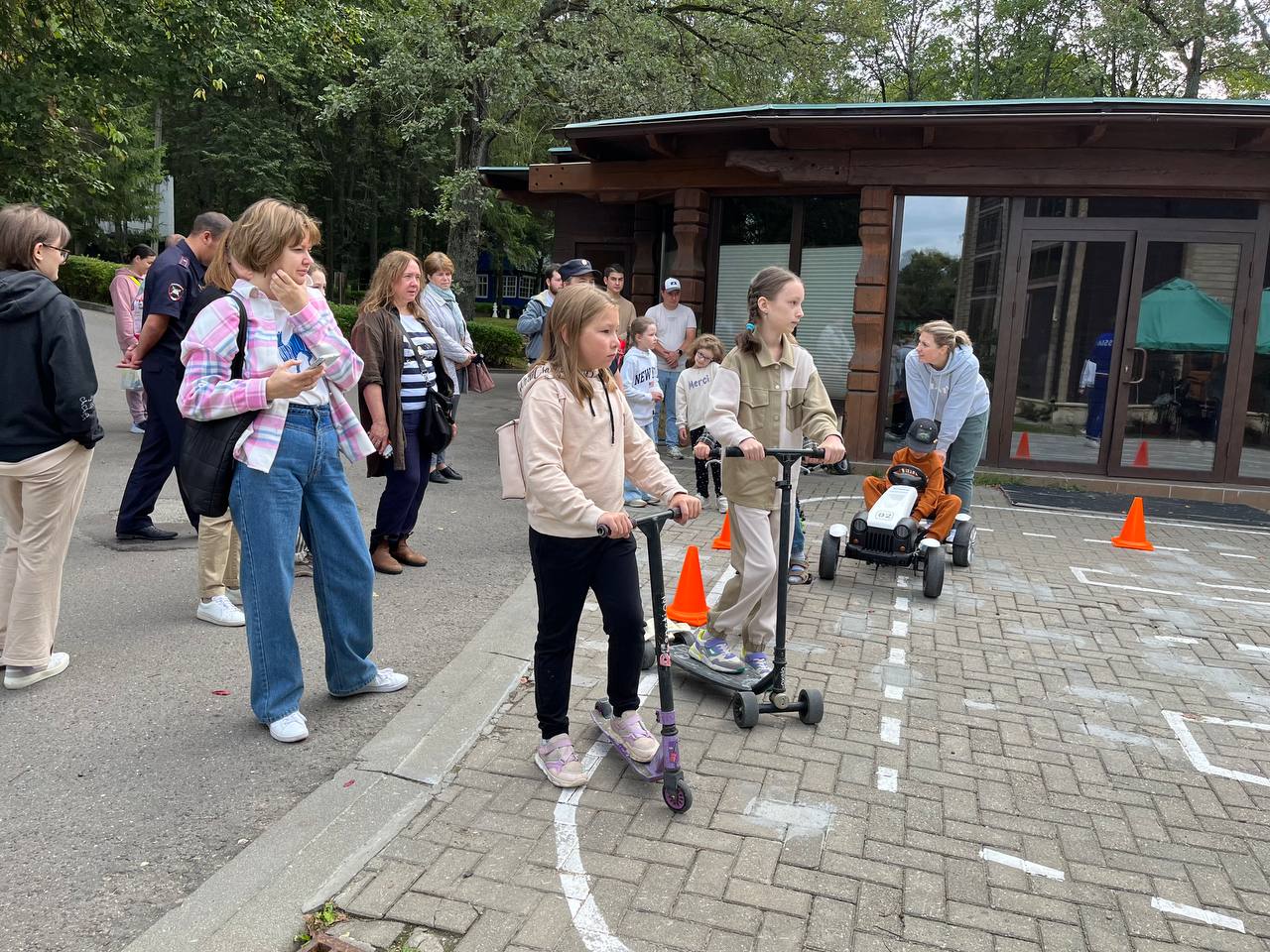 В Тарусском районе сотрудники ГИБДД провели акцию для детей - Общество -  Новости - Калужский перекресток Калуга