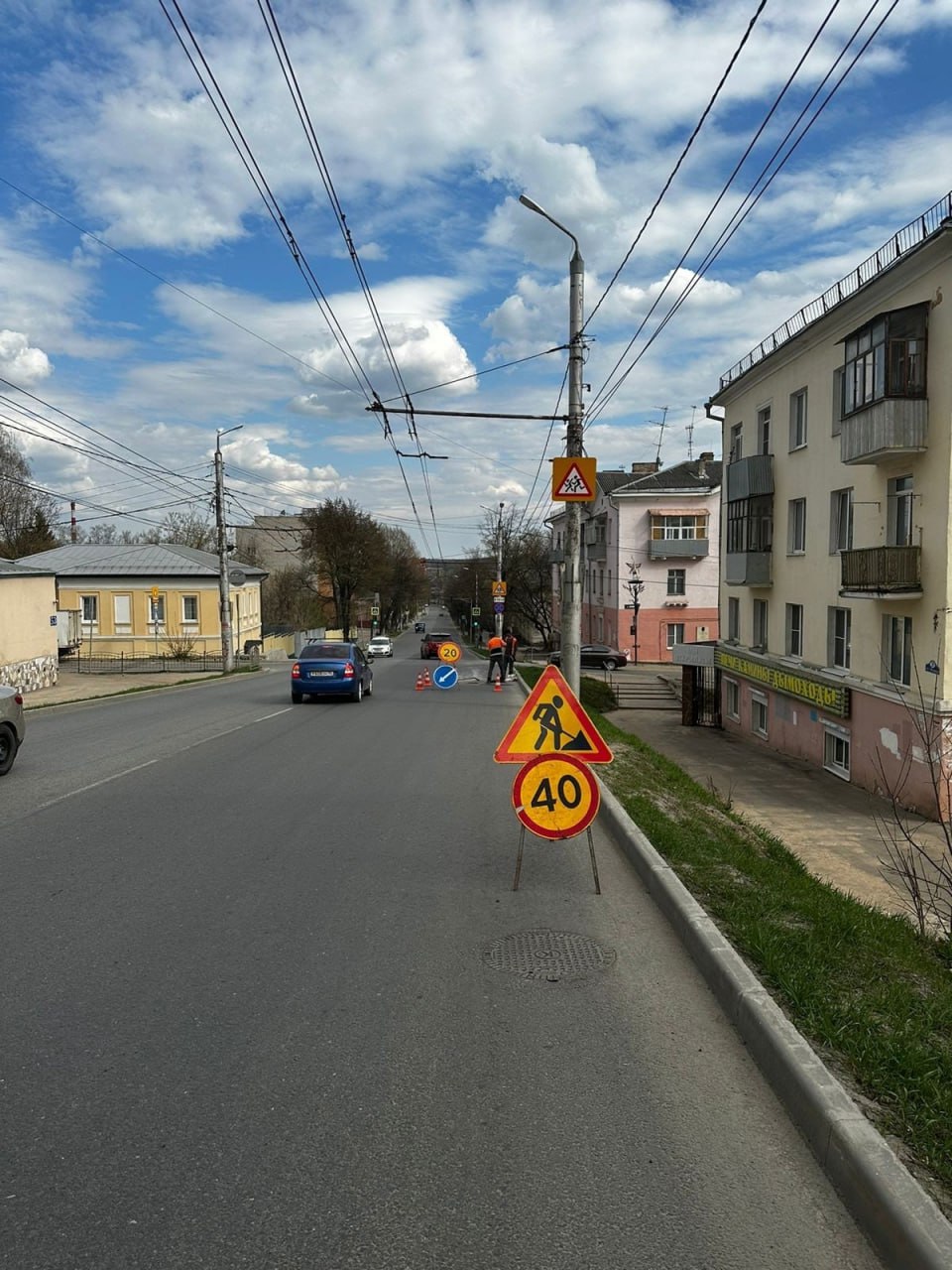 В Калуге подрядчики начали исправлять провалы на дорогах, которые  ремонтировали в предыдущие годы - Авто и транспорт - Новости - Калужский  перекресток Калуга