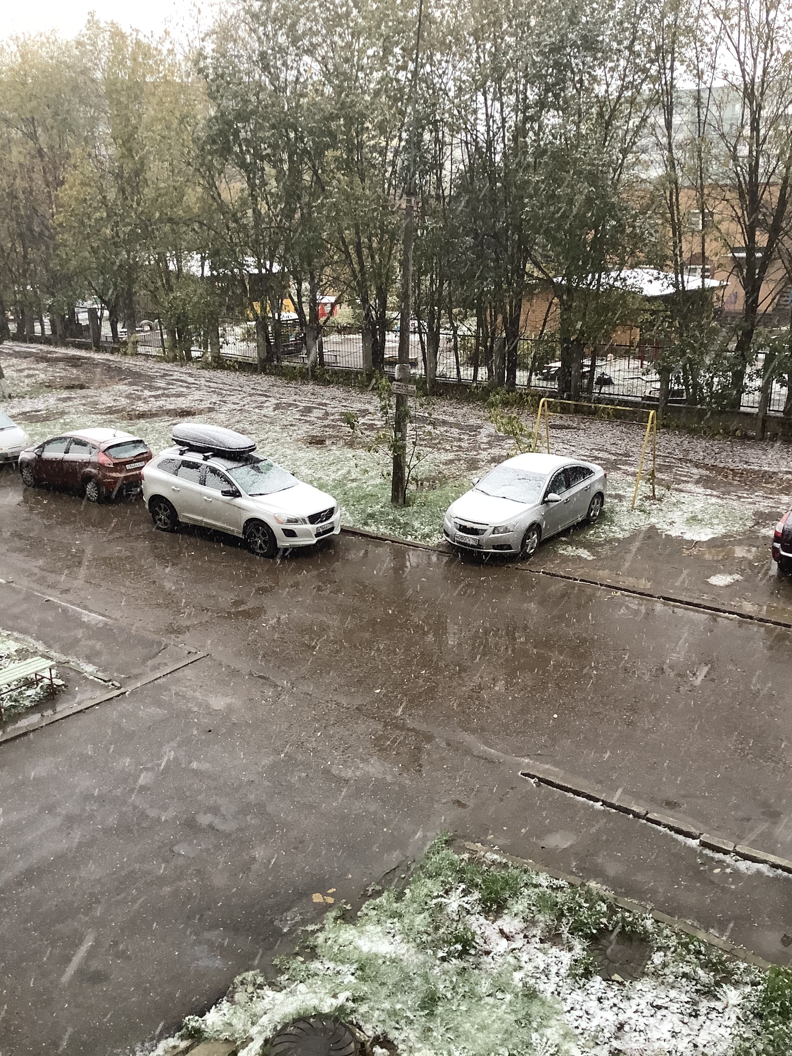 первый снег в Калуге