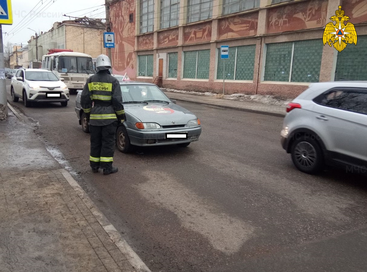 дтп калуга учебный автомобиль салтыкова-щедрина 18 марта гибдд мчс лада