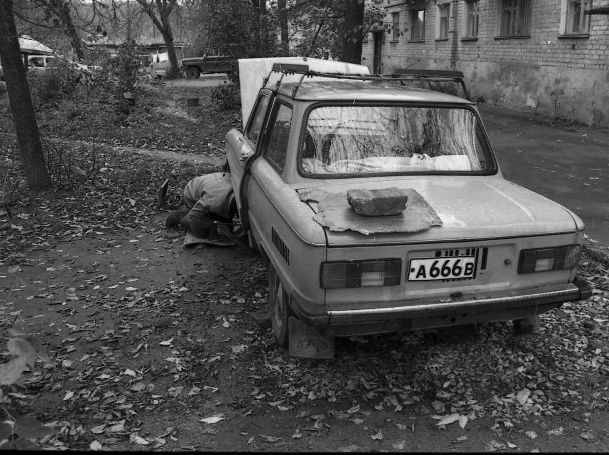 Сломанные таксофоны, конина вместо говядины и зарплата гробами. Каким был в  Калуге 1999 год – год Желтого Земляного Кролика - Статьи, аналитика,  репортажи - Новости - Калужский перекресток Калуга