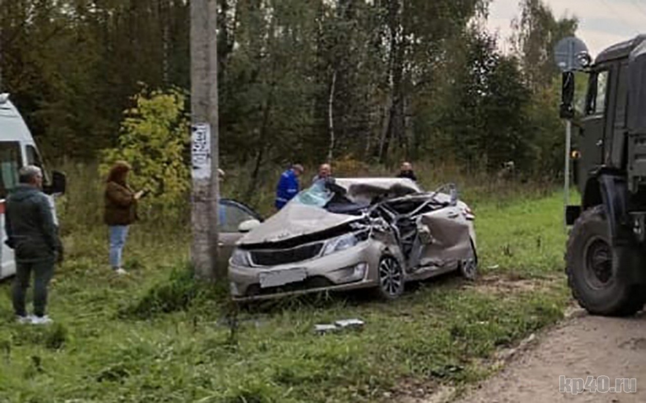 Опубликованы фото с места ДТП с КамАЗом в Калужской области: погиб один  человек, пострадали четверо | 15.09.2023 | Новости Калуги - БезФормата