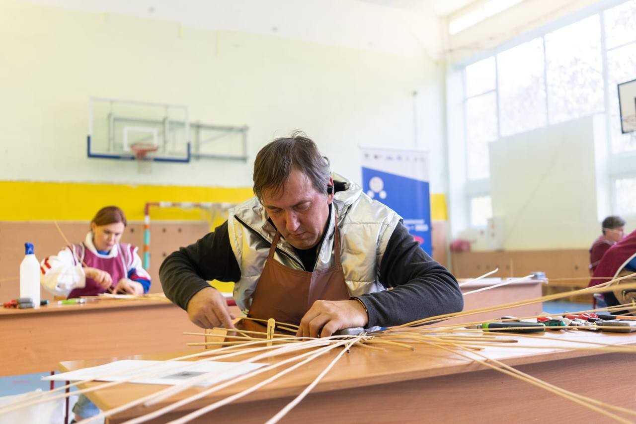 Калужанин стал призером соревнований по профмастерству среди людей с  ограниченными возможностями | 25.10.2023 | Новости Калуги - БезФормата