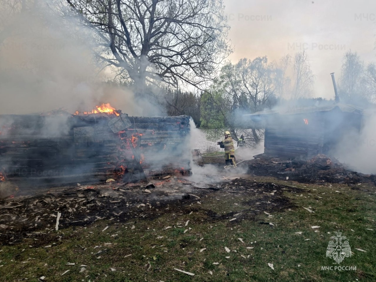 Баня сгорела в Кировском районе | 15.04.2024 | Новости Калуги - БезФормата