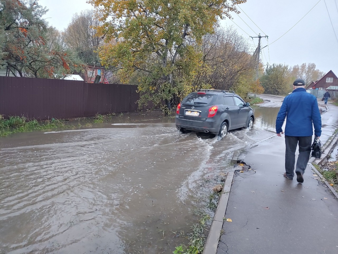 В Калуге улицу затопило из-за захвата земли - Авто и транспорт - Новости -  Калужский перекресток Калуга